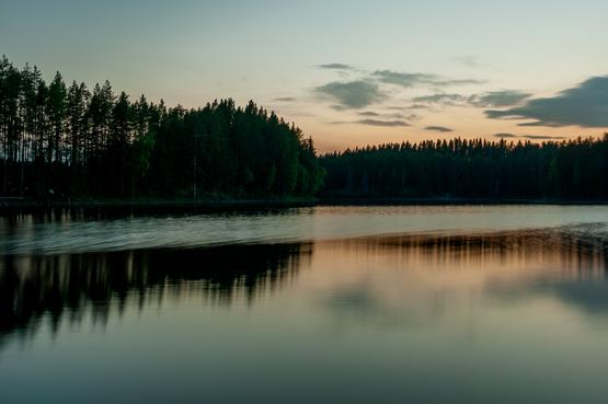 Coucher de soleil sur Petkelj&auml;rvi