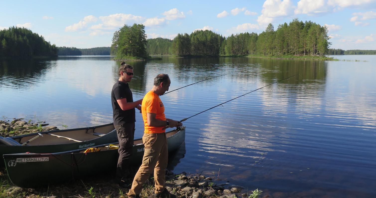 Gemeinschaftspark Petkeljärvi, Angeln, Mad River Kanus.