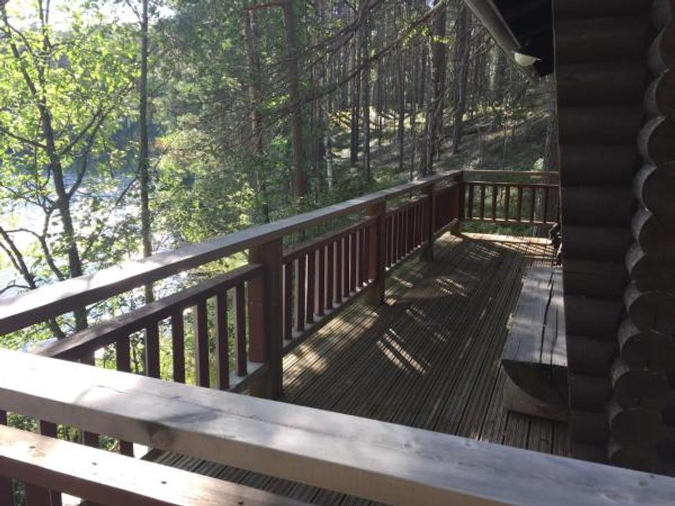 Die Saunaterrasse der Parkwächterhütte