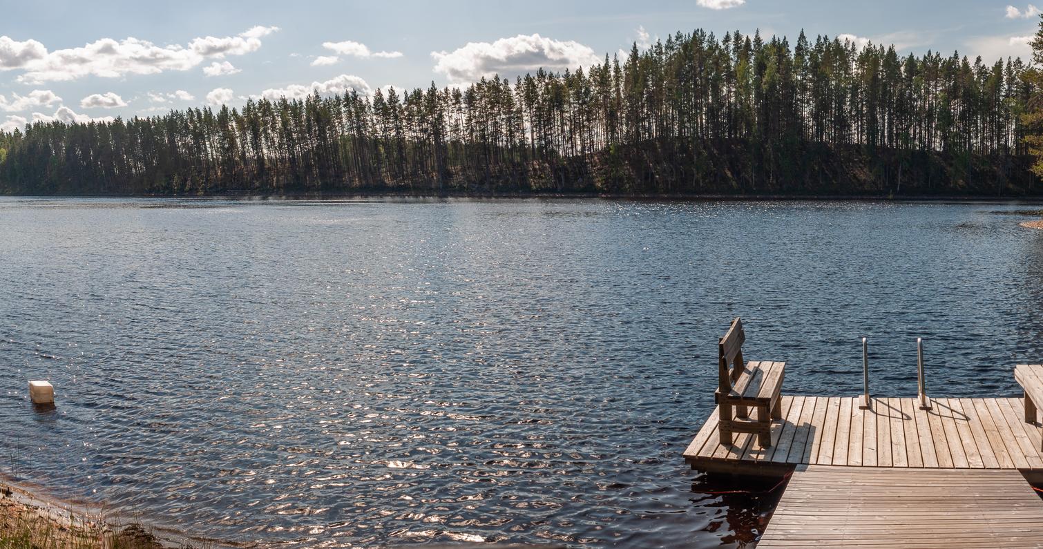 Nationalpark Petkeljärvi, Aussicht vom Steg der Sauna am Seeufer