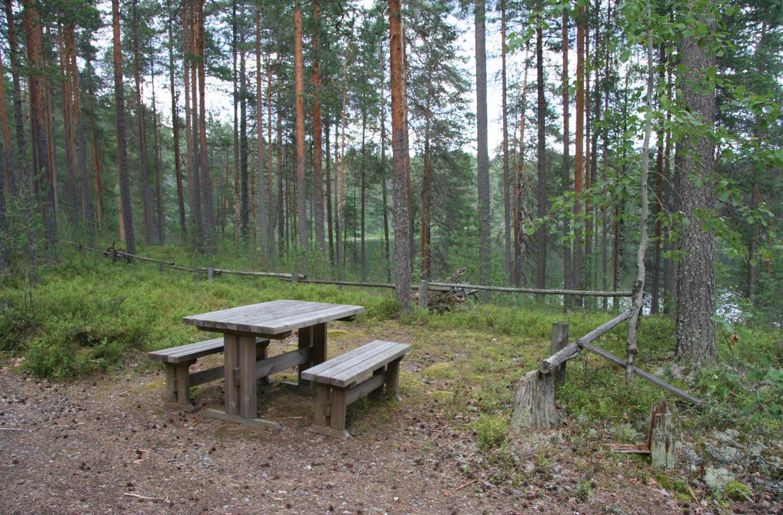 Parc national de Petkeljärvi, centre Petkeljärvi, zone des tentes