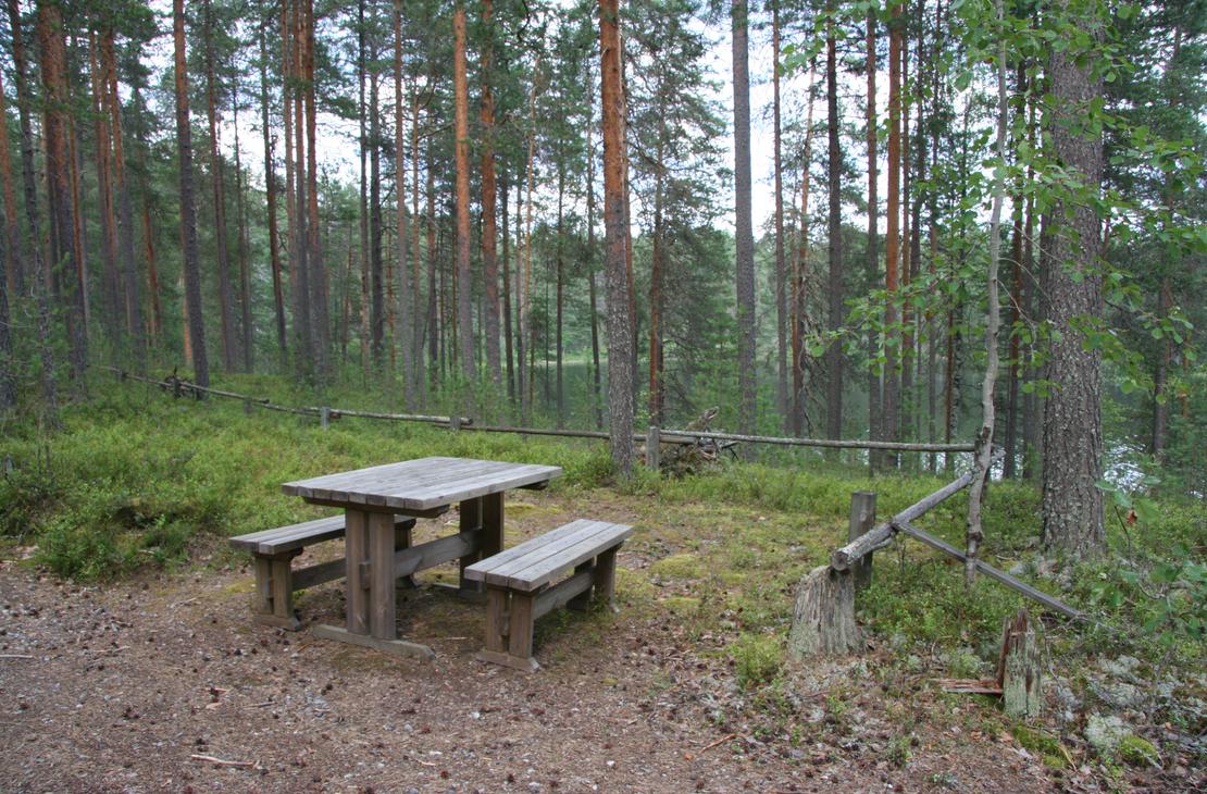 Parc national de Petkeljärvi, centre Petkeljärvi, zone des tentes